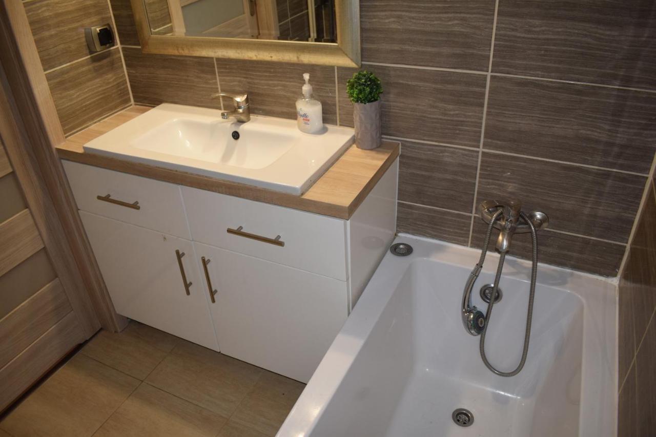 Apartament M-5 - 74M2 琴斯托霍瓦 外观 照片